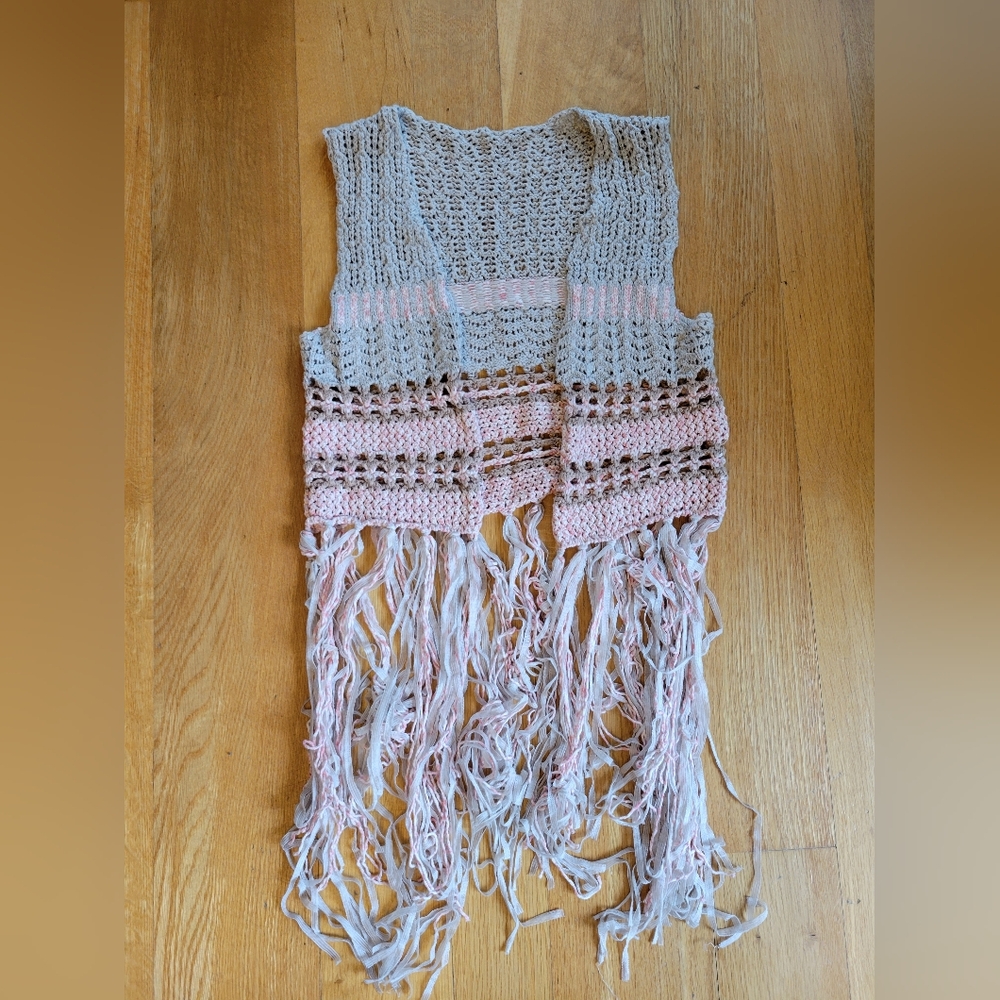 Knit vest with fringe size xs